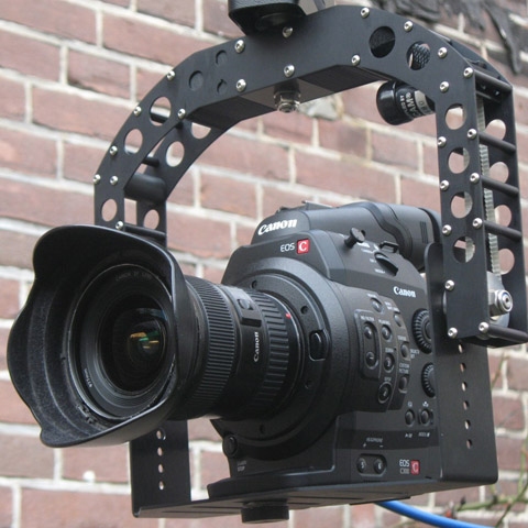 Test: Canon C300 cinemacam-in the widehead